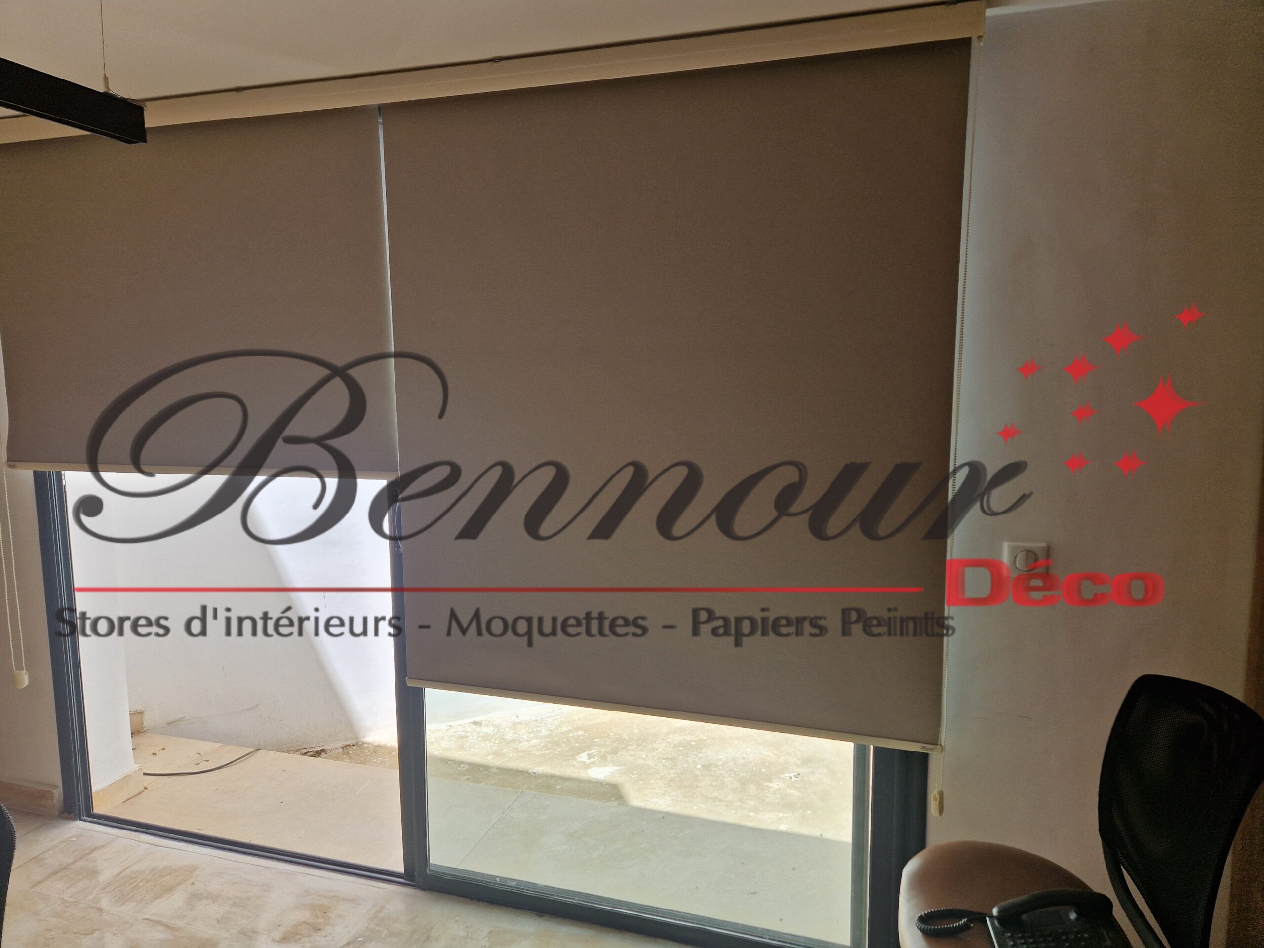 STORE ROULEAU BLACKOUT REF = BN 2640 (5)