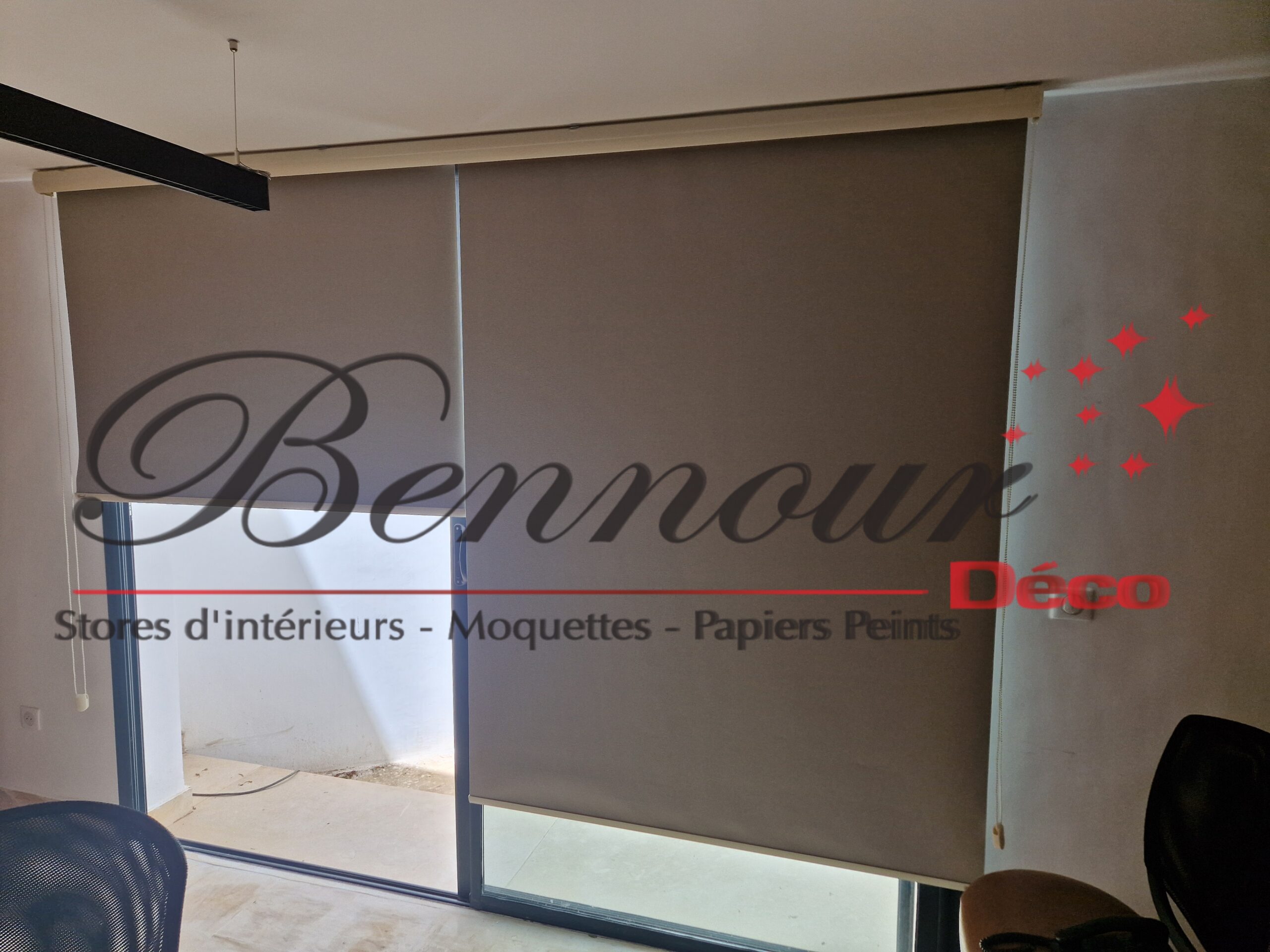 STORE ROULEAU BLACKOUT REF = BN 2640