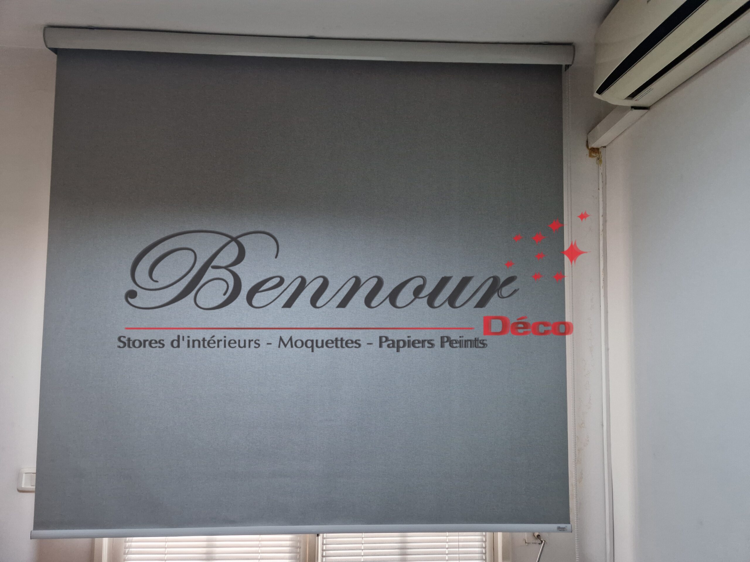 STORE ROULEAU BLACKOUT REF = BN 2680