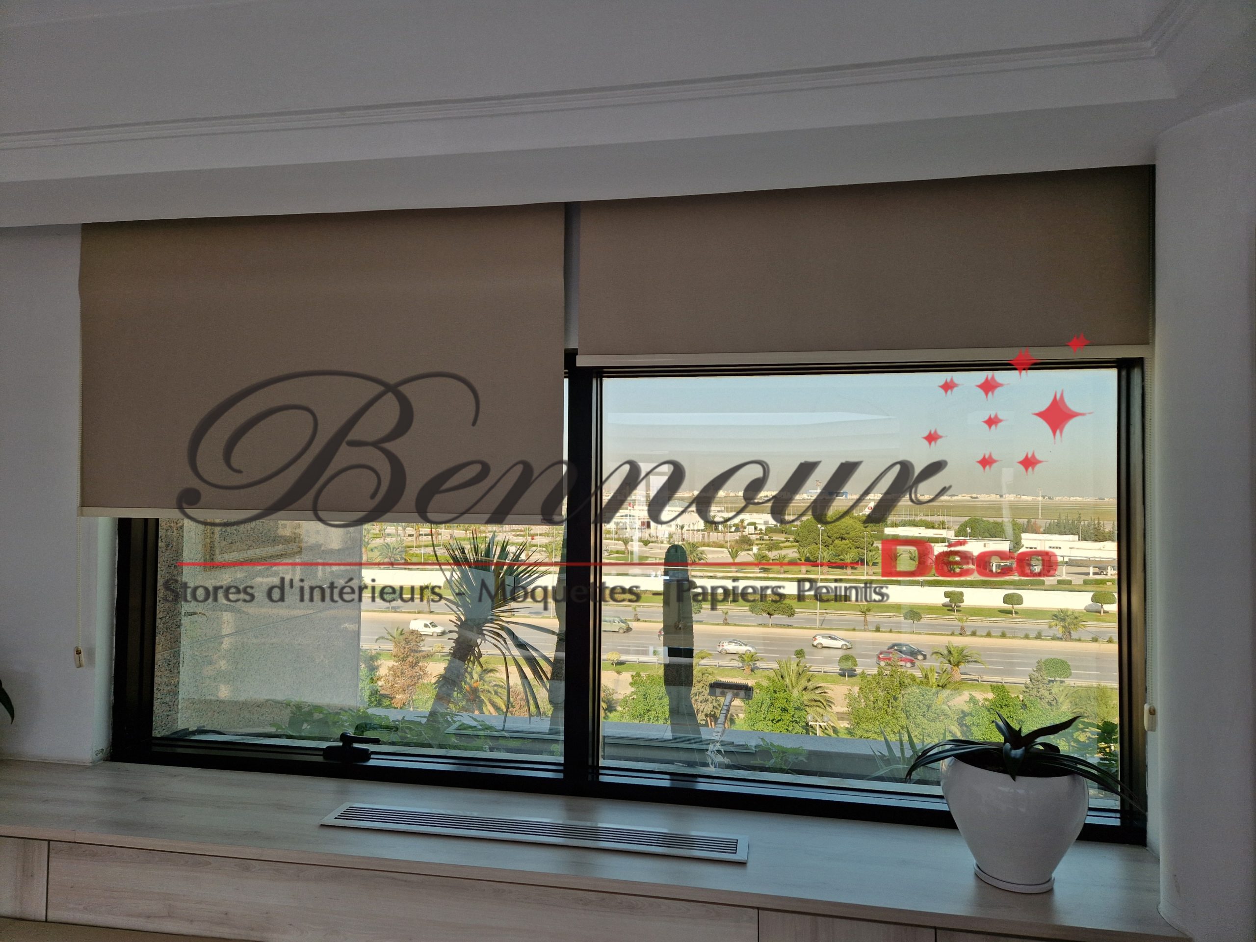 STORE ROULEAU REF = BN2660 (24)