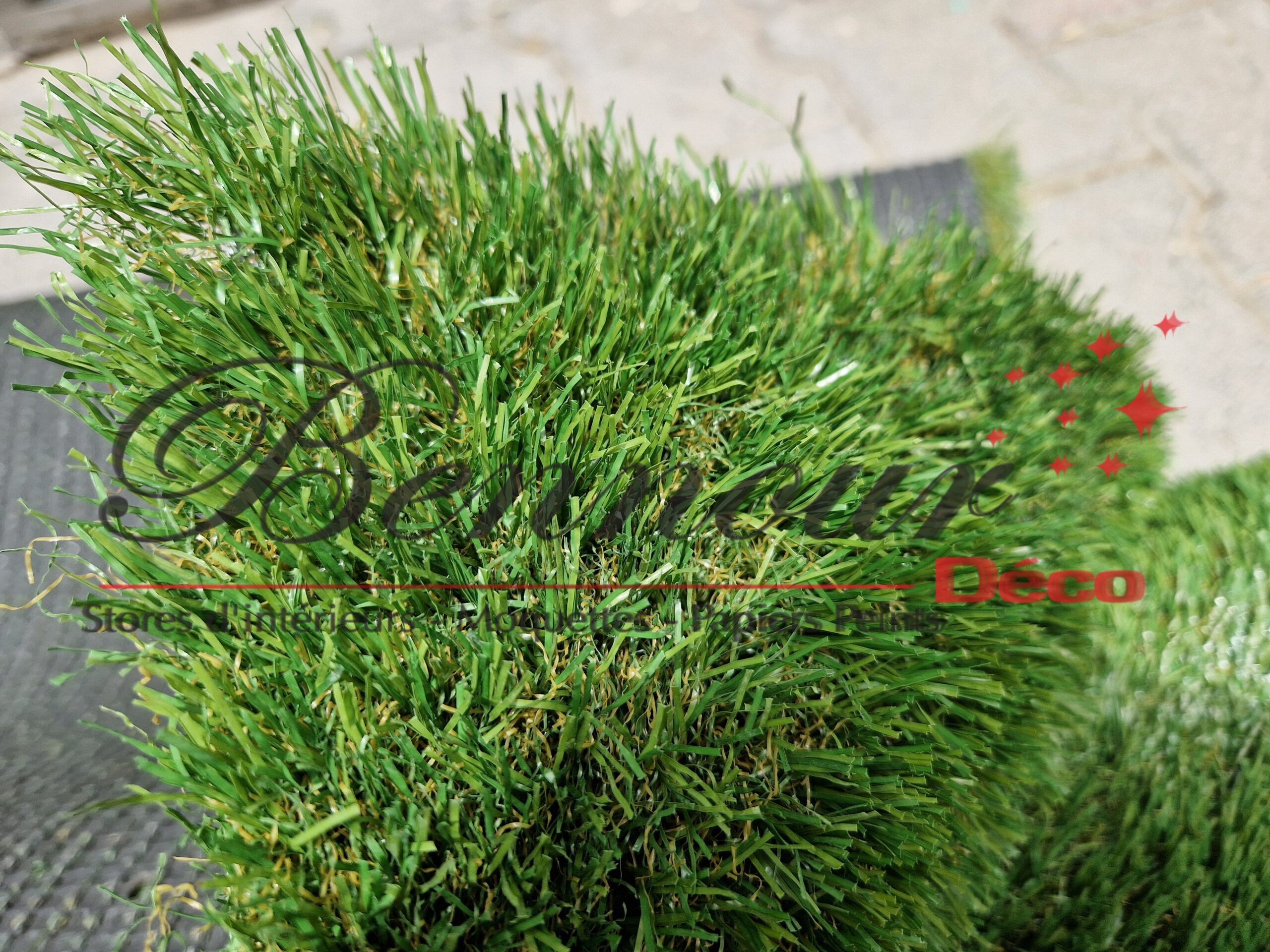 GAZON 4 CM REF = DAISY (2) Gazon artificiel