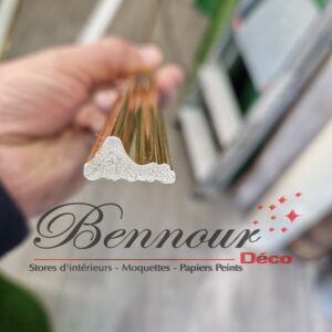 Moulure doré bombage à coté