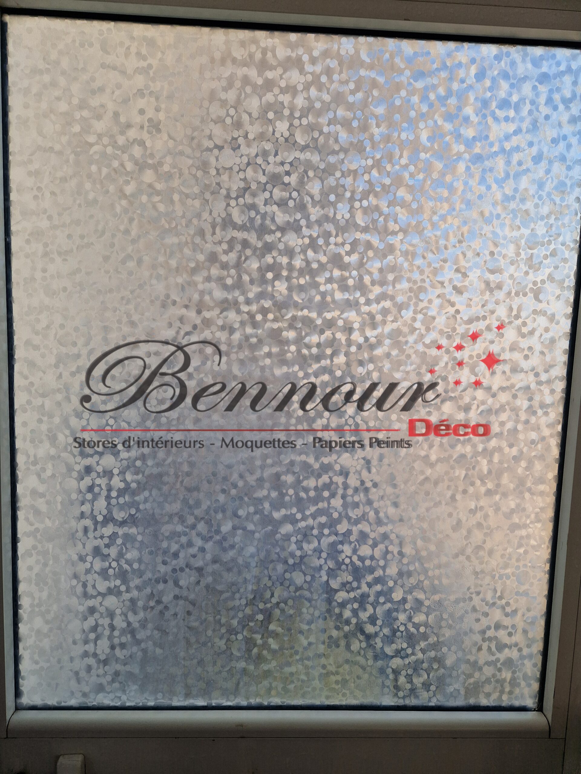 Film adhésif décoratif