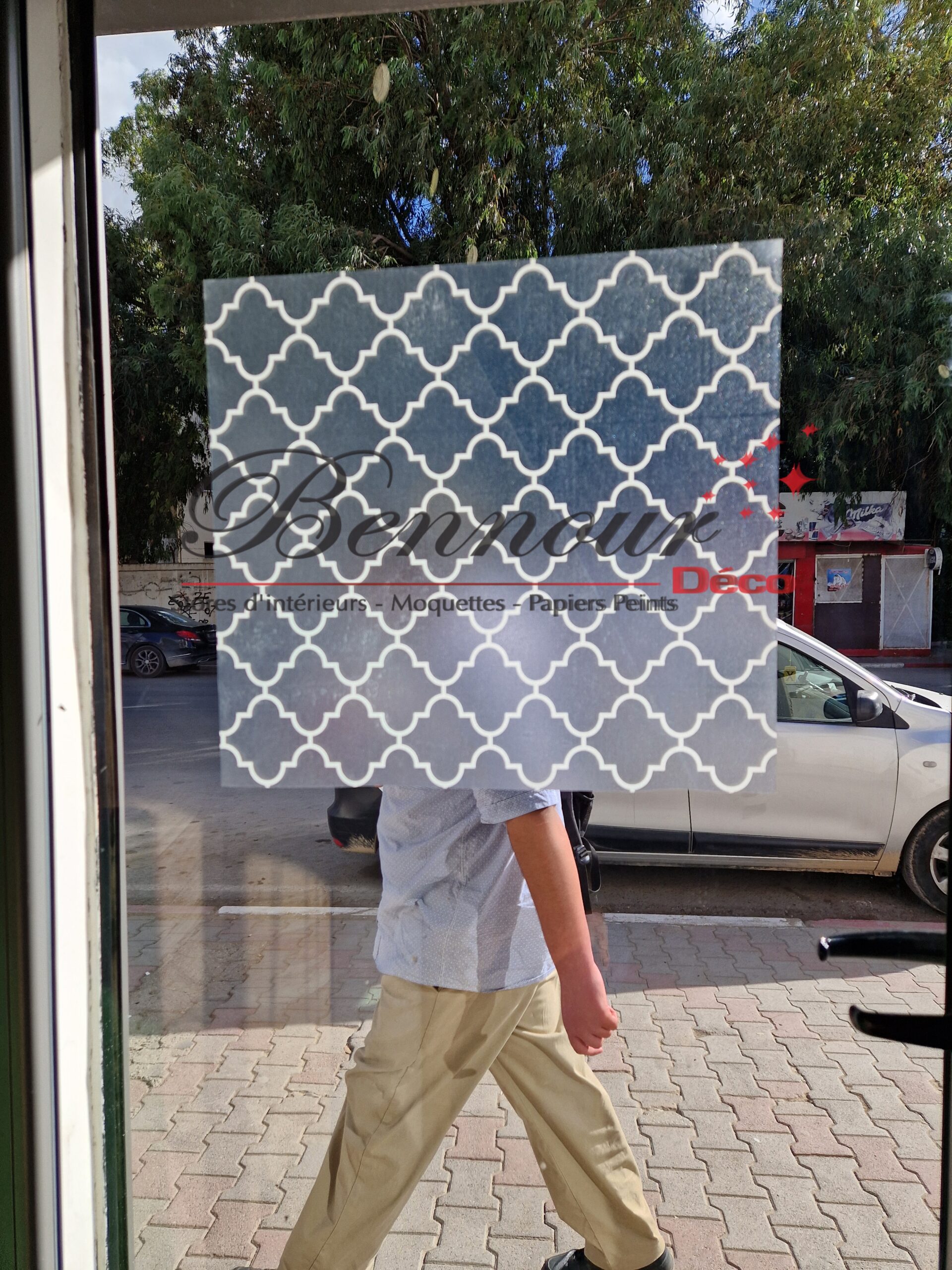 Film adhésif vitre motif arabesque