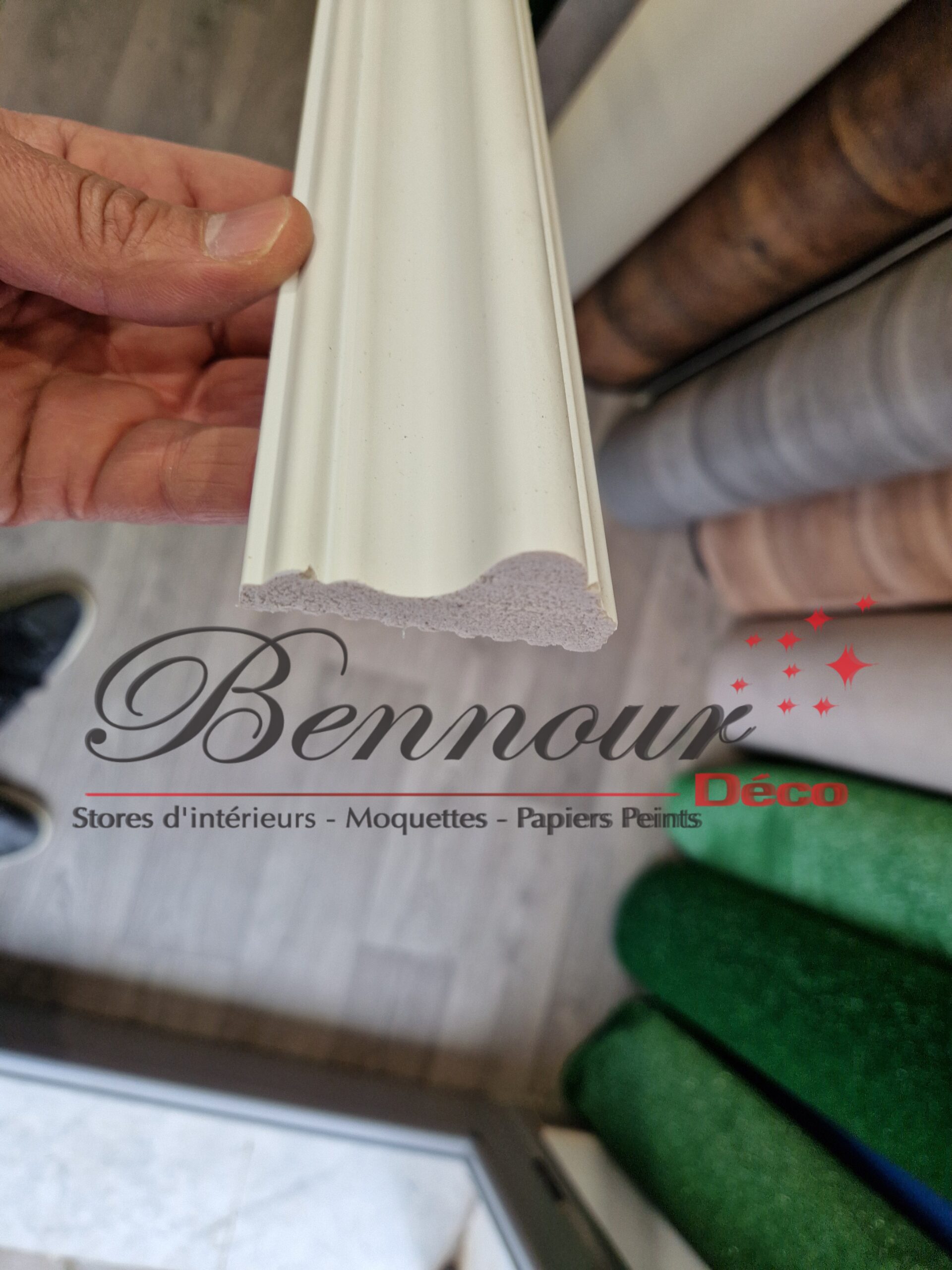 Cimaise murale de 5,7 cm