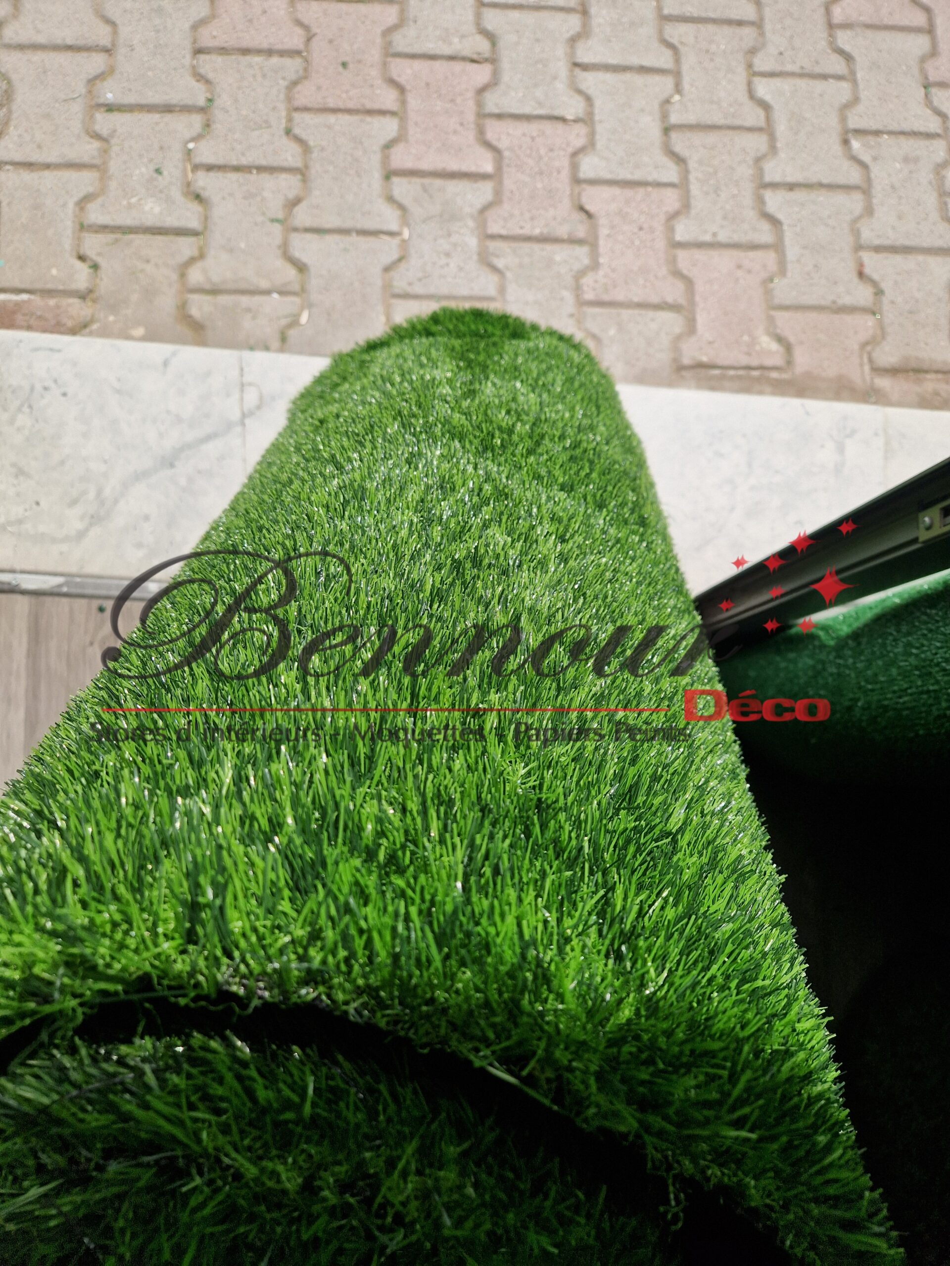 Gazon artificiel épaisseur 3 cm disponible chez Bennour deco