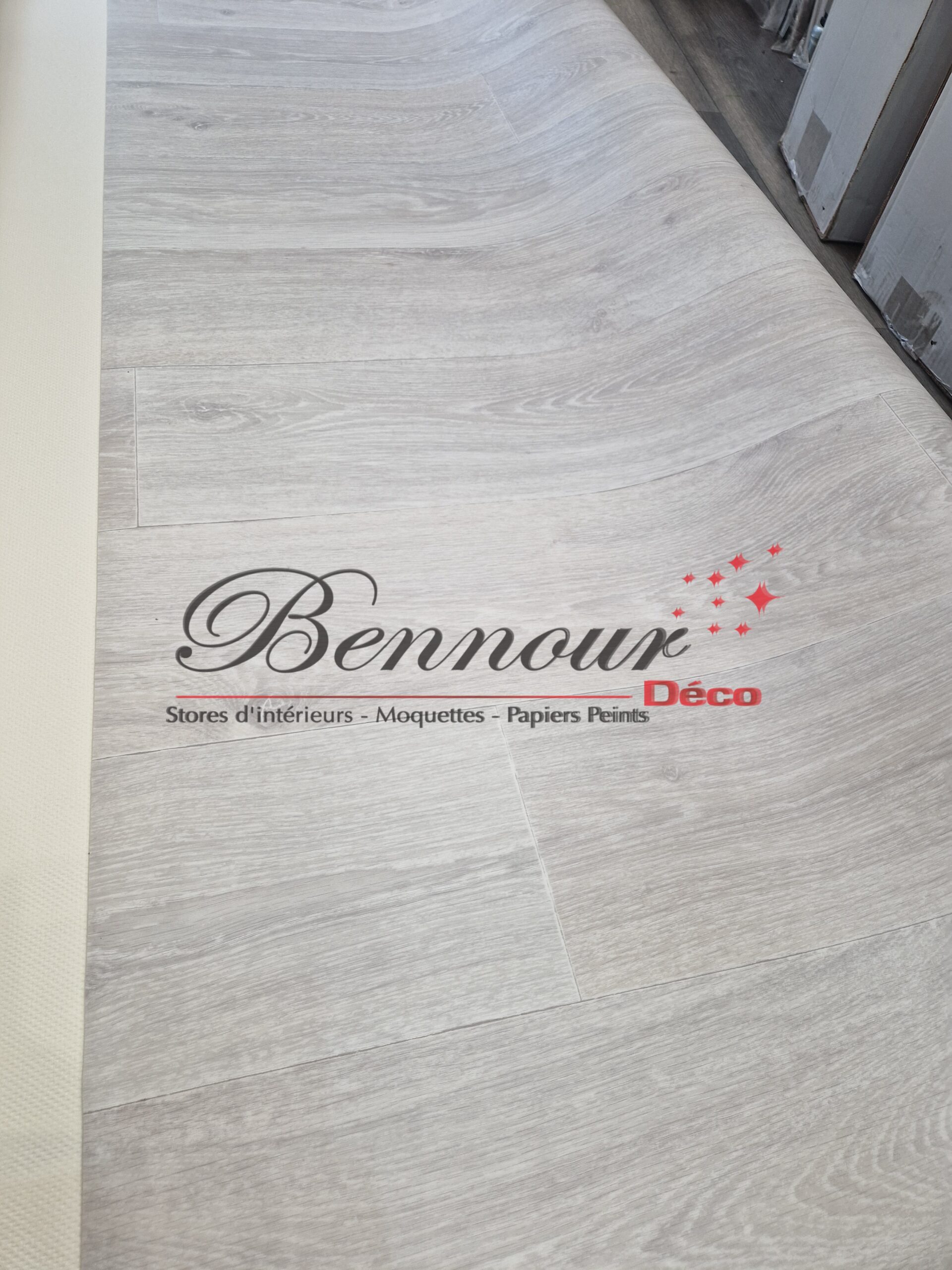 MOQUETTE PVC REF = GERFLOR VALENCAY BLANCHI (9) Moquette pvc gerflor disponible chez Bennour Deco