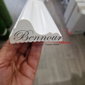 MOULURE DECORATIVE BLANC 6 CM BOMBAGE A COTE LONGUEUR BARRE = 290 CM